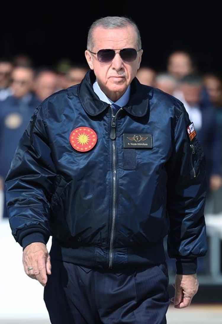İlk yerli savaş uçağının adı belli oldu Erdoğan: İsim babası Devlet Beydir