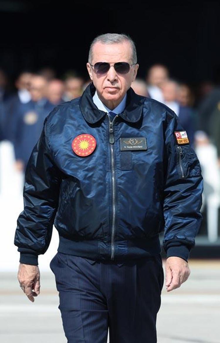 İlk yerli savaş uçağının adı belli oldu Erdoğan: İsim babası Devlet Beydir