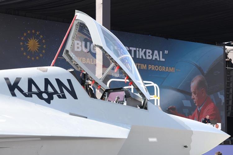 İlk yerli savaş uçağının adı belli oldu Erdoğan: İsim babası Devlet Beydir