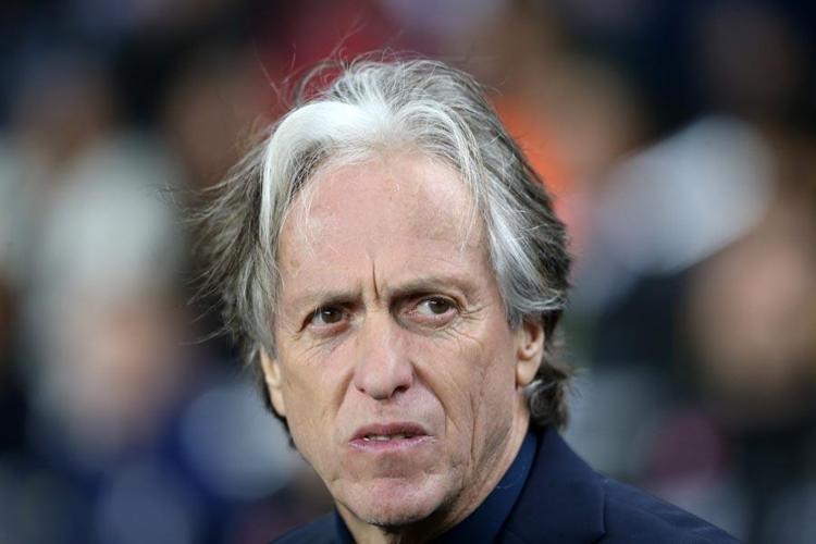 15 gün önce Ali Sami Yende 50 bin taraftarı şok etmişti Fenerbahçe yılın ilk transfer bombasını patlattı