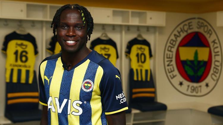 Fenerbahçede istenmeyen adam ilan edilmişti Gittiği takımı neredeyse tek başına şampiyon yapacak