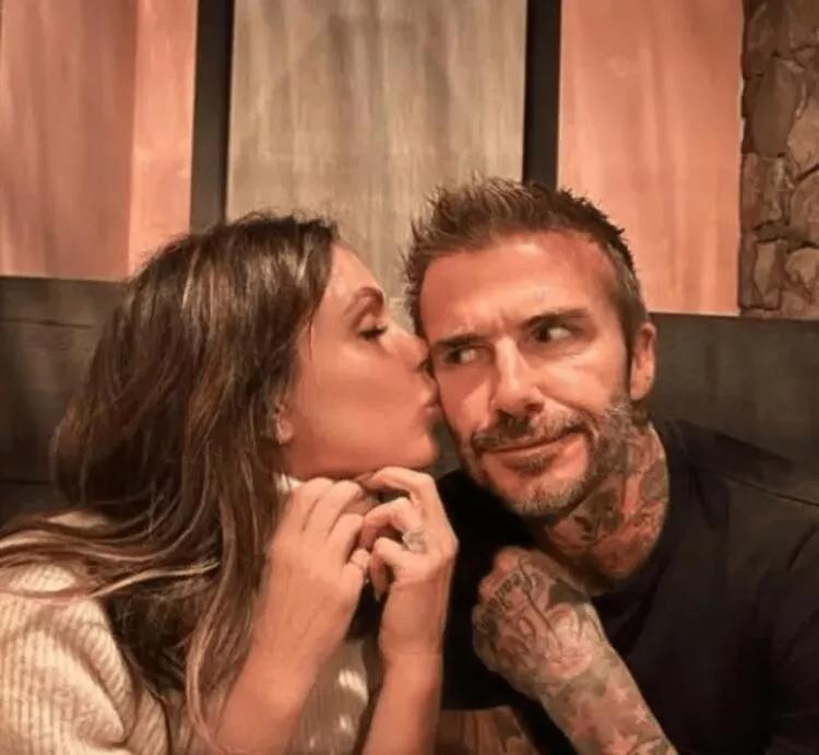 Victoria Beckhamdan eşi David Beckhama ilginç kutlama