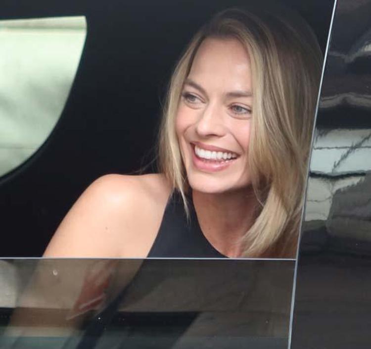 Margot Robbienin makyajsız halini görenler inanamadı