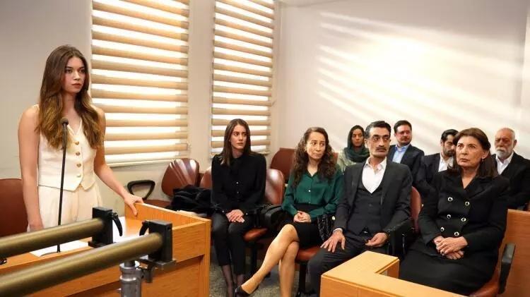 Seyran bayıldı, Hattuç fenalaştı Yalı Çapkını dizisinde boşanma mahkemesinin sonucu ifşa oldu