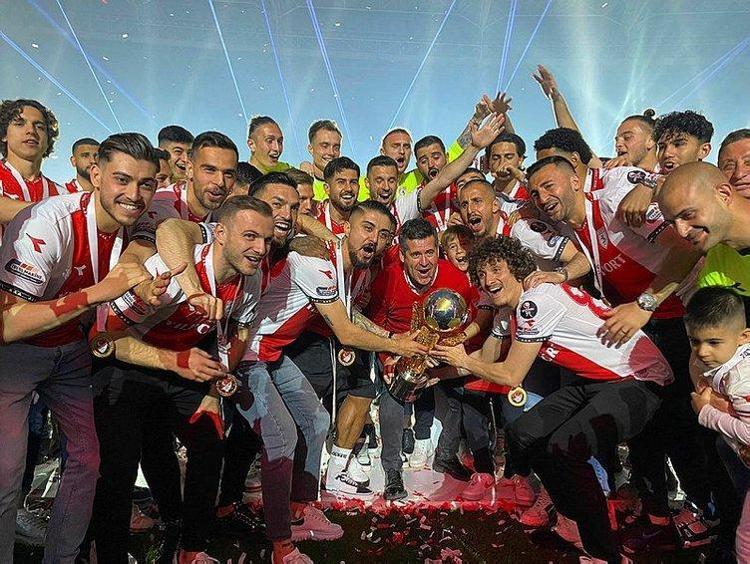 Şampiyon olur olmaz Ali Koçun kapısını çaldı Samsunsporun ilk transferi Fenerbahçeden