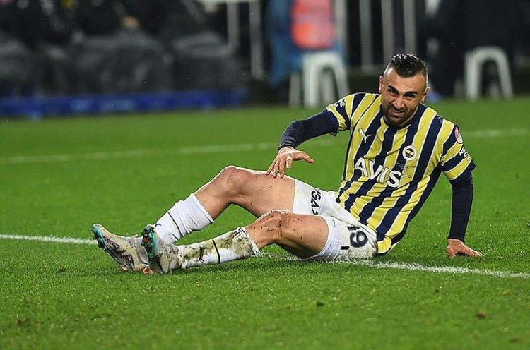 Şampiyon olur olmaz Ali Koçun kapısını çaldı Samsunsporun ilk transferi Fenerbahçeden