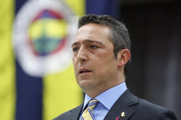 Fenerbahçede yer yerinden oynadı Ali Koç, Aykut Kocamanı aradı tecrübeli teknik adam telefonunu açmadı