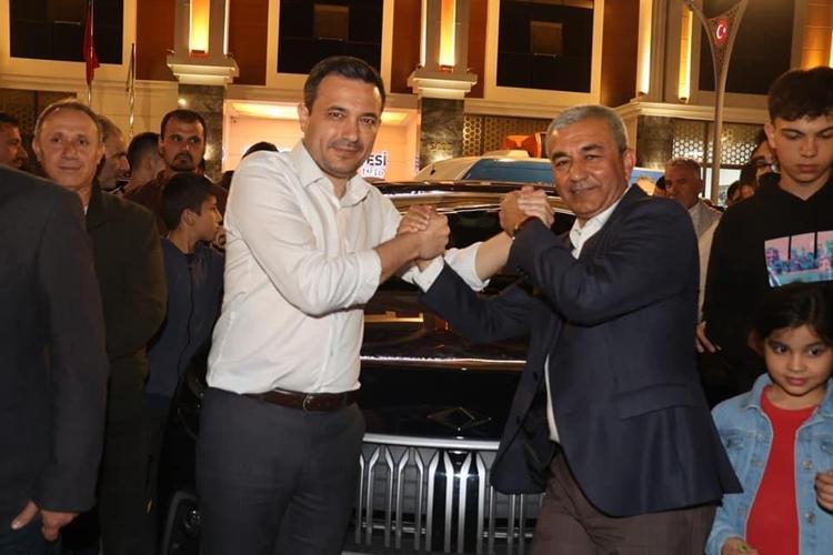 TOGG’u meşale ve konfetiler ile karşıladılar