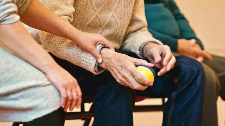 50 yaş üstü erkekleri etkiliyor Doğru tedavi ile kurtulmak mümkün