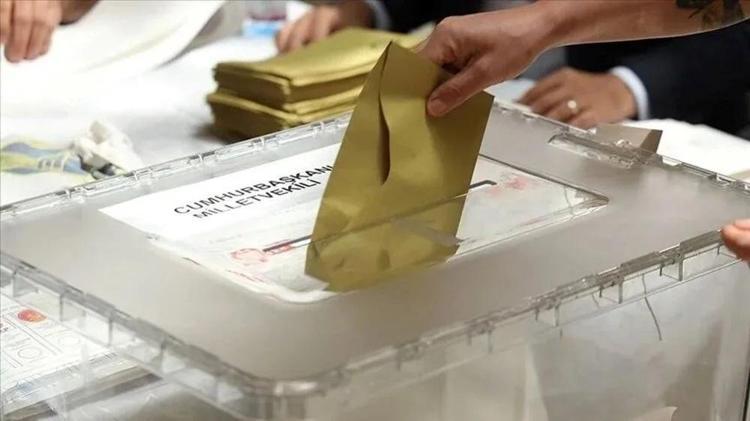 Sandık görevlisi nasıl olunur 2023, şartları neler Sandık görevlisi olmak için nereye başvurulur, ne yapmak gerekir, kaç yaşında olunmalı Sandık görevlisi başvurusu detayları