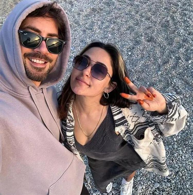 Melek Mossodan düğün açıklaması