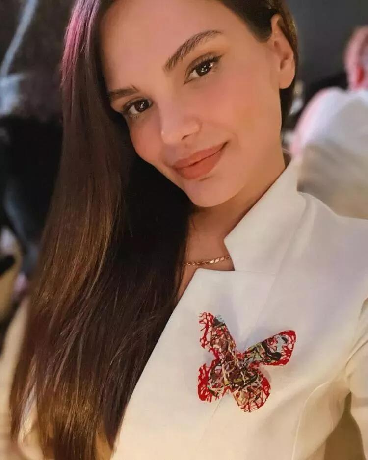 Almeda Abaziden eşi Tolgahan Sayışmana sitem