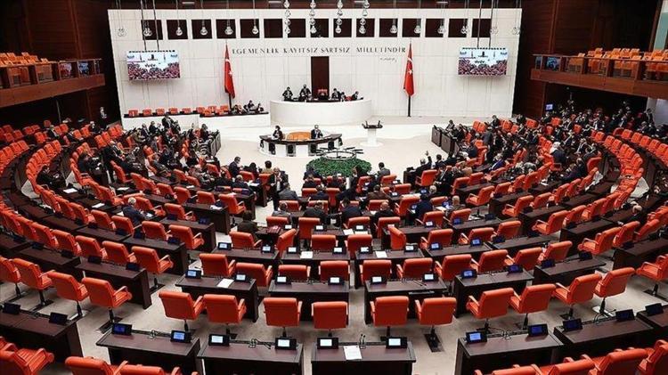 Milletvekili bakan olabilir mi Milletvekili bakan olursa vekilliği düşer mi