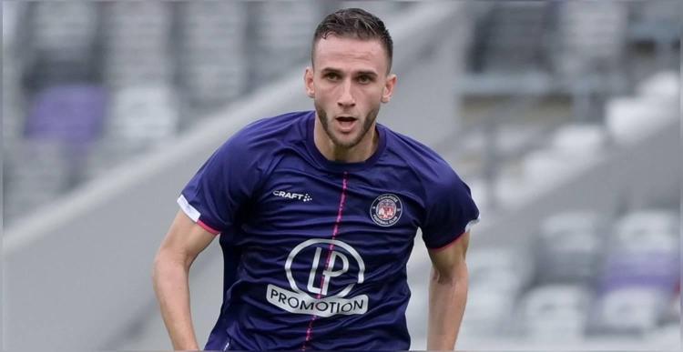 Ayhan Akman karşısında Ali Koçu görünce şaşırdı Böyle bir transfer çalımı daha önce hiç olmadı