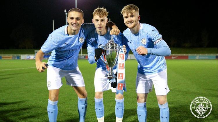 Manchester City onu daha 8 yaşındayken keşfetti Ali Koç transferi İstanbulda bitirecek