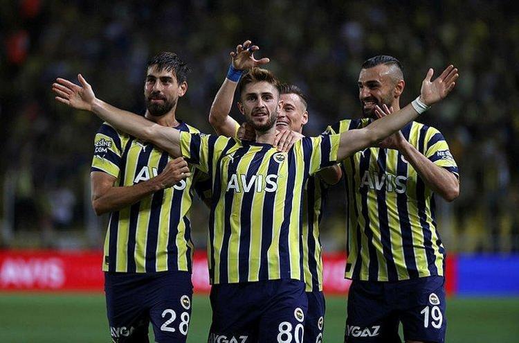Torreira dediler Fenerbahçenin top kesme canavarı çıktı Serie Anın iki devi Kadıköye geliyor
