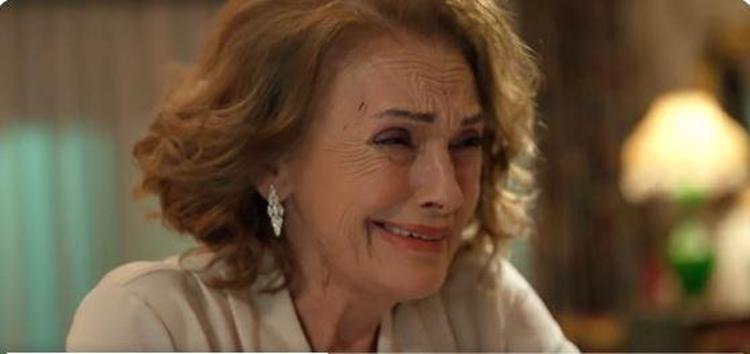 HÜLYA ASLANI SEÇİYOR
