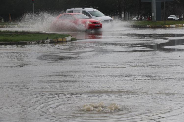 Meteoroloji harita yayınlayıp tarih verdi 21 il için sel uyarısı: İstanbul, Ankara, İzmir