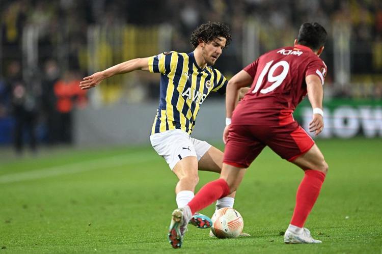 Moussa Sow dünyaca ünlü yıldızı Fenerbahçeye getiriyor Ali Koç evet derse...