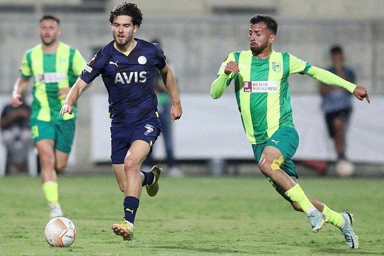 Babası önümüzdeki sezon Fenerbahçede demişti Premier Lig devine imza atıyor...