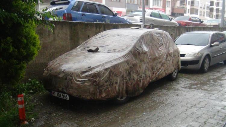 Meteoroloji sele karşı uyardı Hem dolu hem sağanak yağmur geliyor: Halılı ve battaniyeli koruma