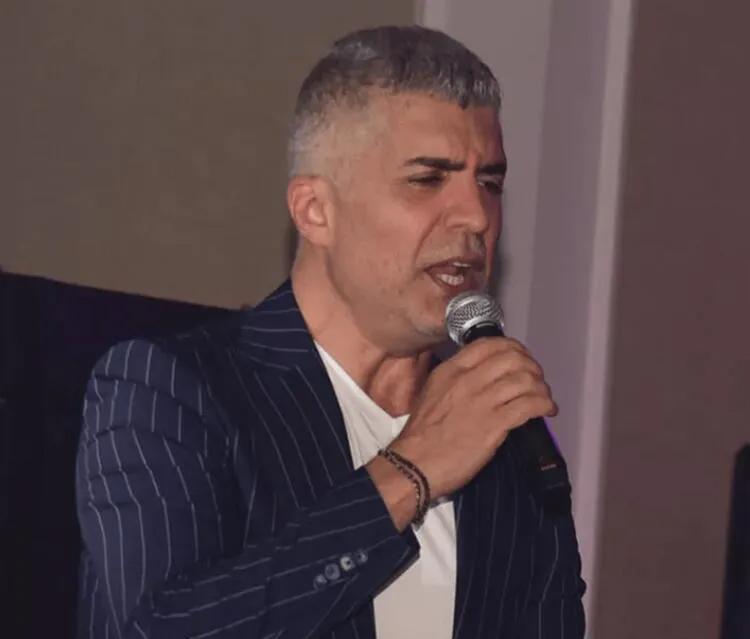 Özcan Denizden olay sözler: Bazen birilerinin boğazını sıkmak isteriz