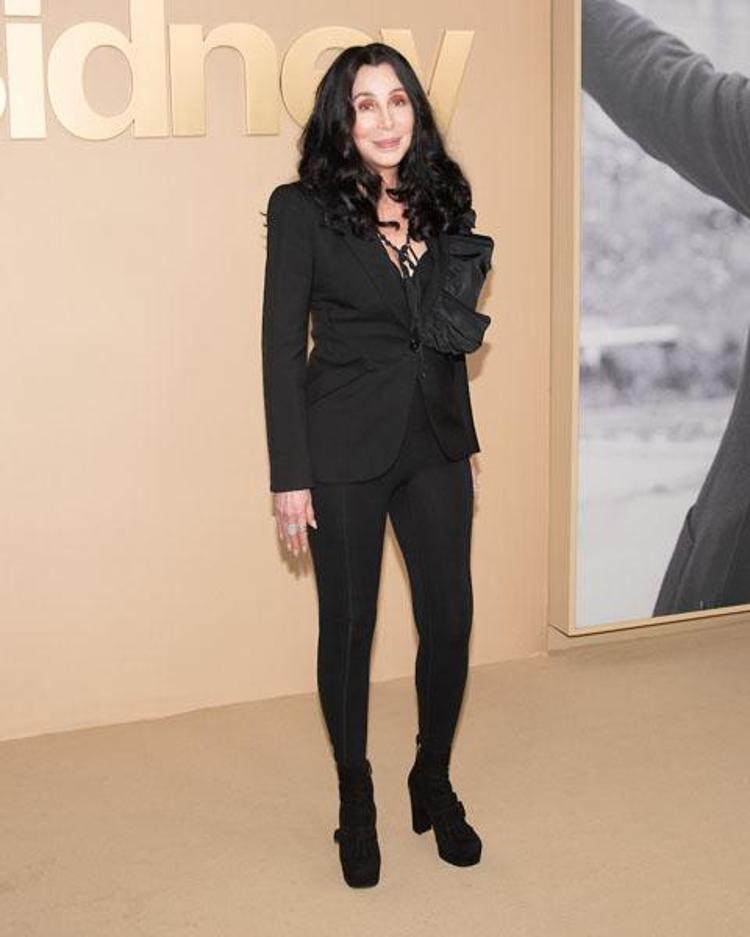 Cher: Biri ne zaman yaşlı hissedeceğimi söyleyebilir mi