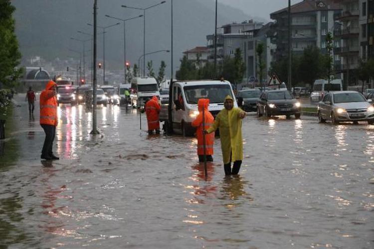 İSTANBUL İSTENİLEN YAĞIŞI ALAMIYOR