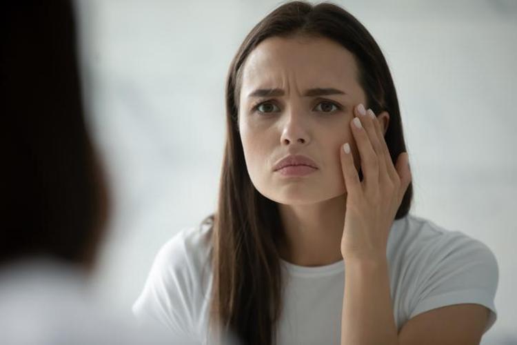 Gözün doğal görünümünü bozan hastalık: Pterjium