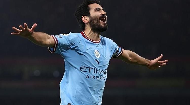 Galatasaray 6 yıldızla görüşmelere başladı Transferde Eljif ve Kim Min parmağı