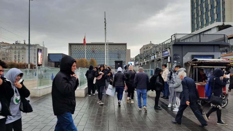 Kış yeniden geliyor Yağmurlu hava dalgası Türkiyeyi esir alacak, günlerce sürecek