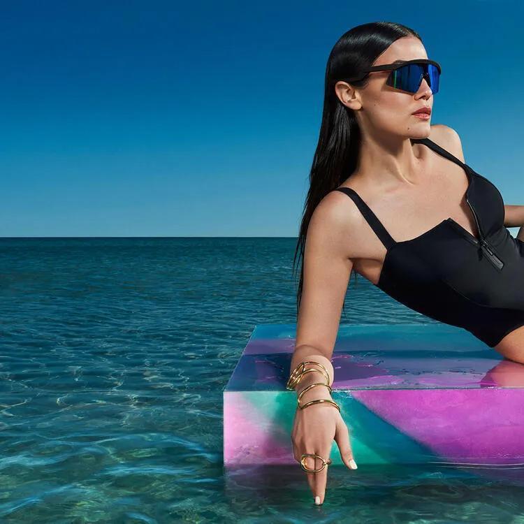 Pınar Deniz: Lisedeyken çok çirkin olduğumu düşünüp aynaya bakamıyordum