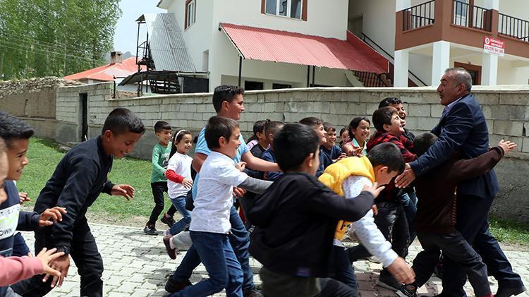Bu mahallede muhtarlık 1 asırdır aynı ailede
