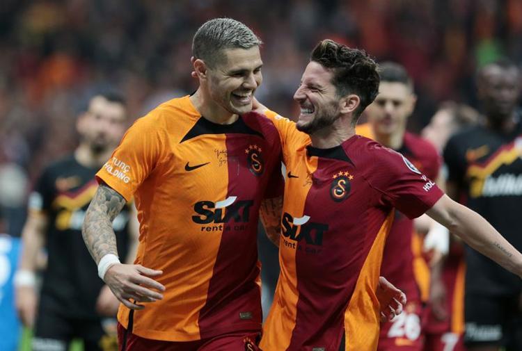 Galatasarayda ilk ayrılık 7 milyon euroluk taksitlerle Serie A devinde