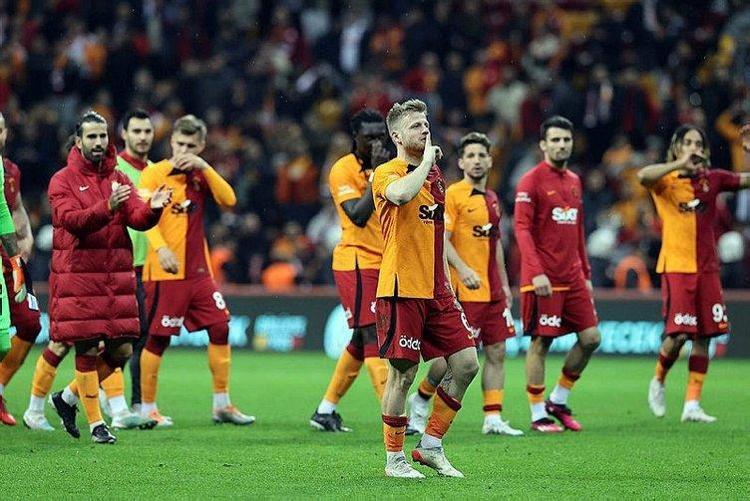 Galatasaraya 65 milyon euro Nelsson ve Boeyden sonra bir ayrılık daha