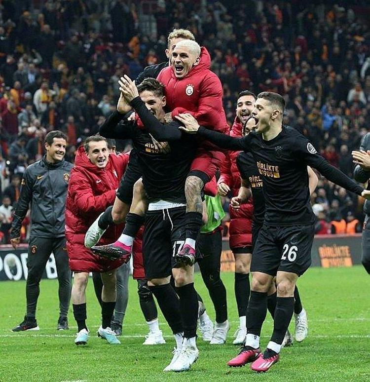 Galatasaraya 65 milyon euro Nelsson ve Boeyden sonra bir ayrılık daha