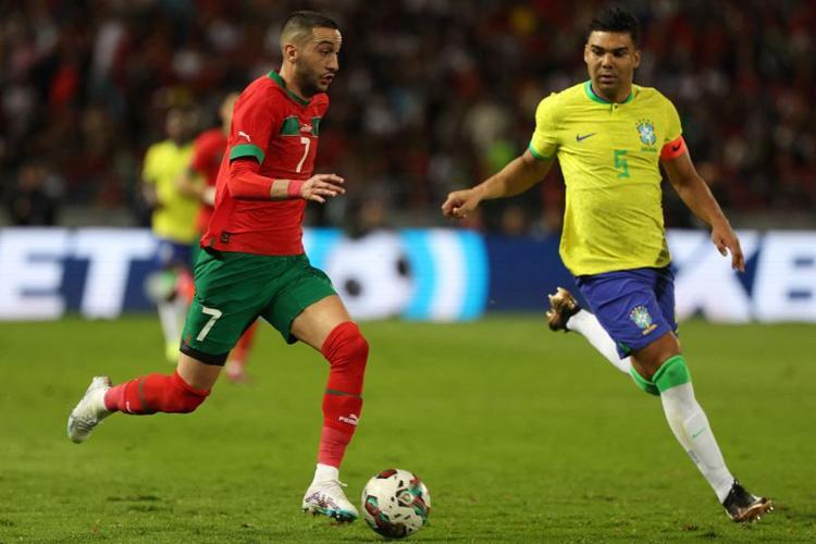 Galatasarayın Ziyechteki rakipleri Milan ve PSG