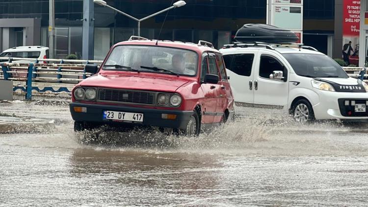 Meteorolojiden son dakika uyarısı: Sağanak yağmur, sel ve dolu Tarih belli oldu