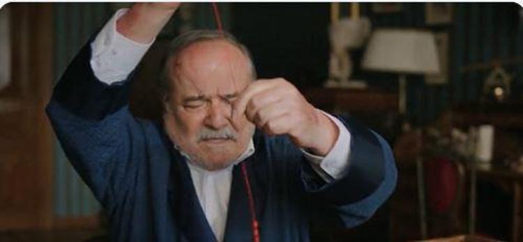 Yalı Çapkını 35. bölüm fragmanı: Halis Ağa işareti verdi Ferite sıkılan kurşun Hattuç Halayı öldürüyor