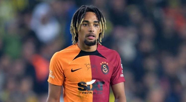Arsenal, Crystal Palace derken Sacha Boey Eintracht Frankfurta imza atıyor