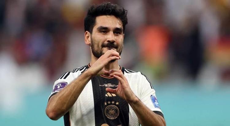 Amrabattan Okan Buruka transfer kıyağı Hiç düşünme Galatasaraya imza at
