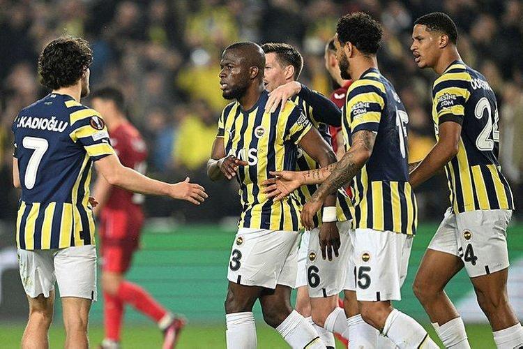 Ali Koç Livakovicle pazarlıklara başladı Altay Bayındır eşyalarını topladı İşte milli eldivenin yeni adresi