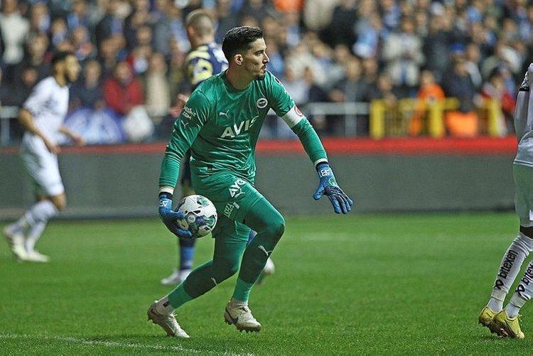 Ali Koç Livakovicle pazarlıklara başladı Altay Bayındır eşyalarını topladı İşte milli eldivenin yeni adresi
