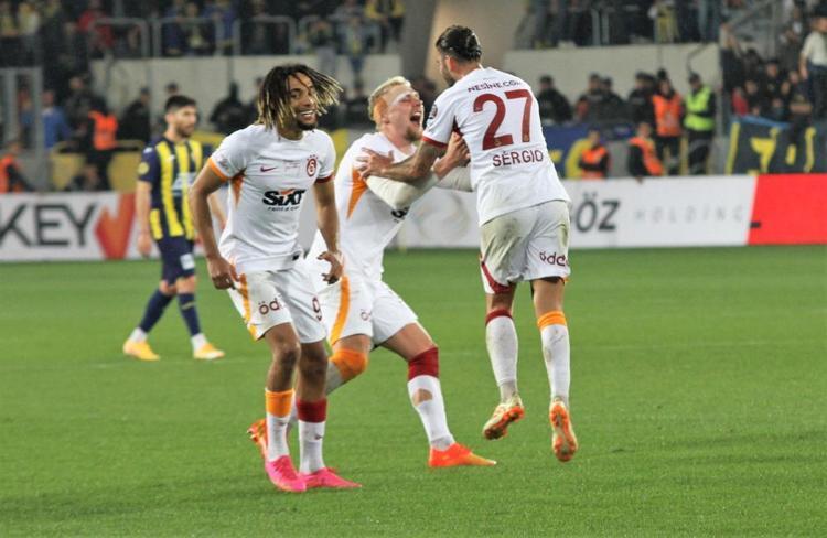 Galatasarayın Şampiyonlar Ligindeki muhtemel rakipleri belli oldu