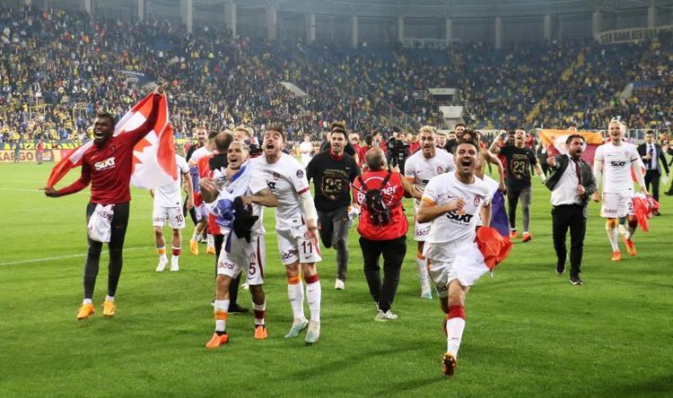 Galatasarayın Şampiyonlar Ligindeki muhtemel rakipleri belli oldu