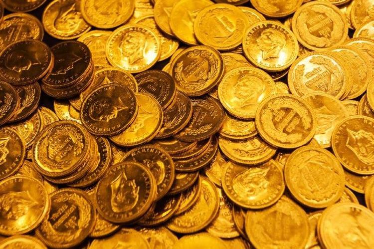 Altın fiyatlarında tarihi rekor Kritik seviye aşıldı, yeni tahmin geldi