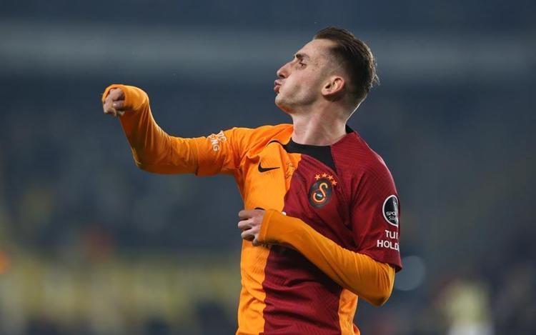 Sarri Ben Barış Alper Yılmaza hayran kaldım dedi sürpriz bir yıldız için 20 milyon euro teklif etti