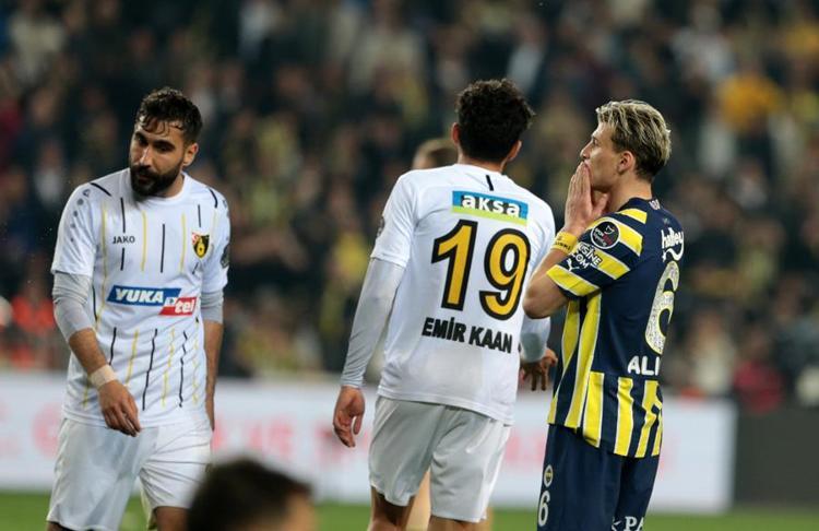 Düşme hattına bırakılan 9 puan (İstanbulspor: 2, Giresunspor: 5, Ümraniyespor: 2)