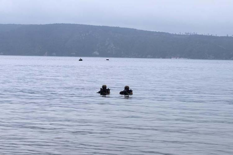 SAT Komandolarının helikopter destekli harbe hazırlık eğitimi nefes kesti