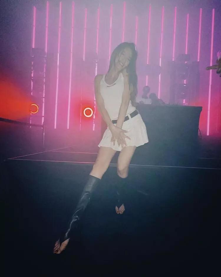 Serenay Sarıkayanın dansı geceye damga vurdu